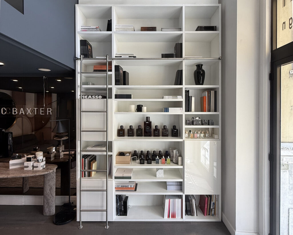 00_libreria-paviaepavia-queen-1